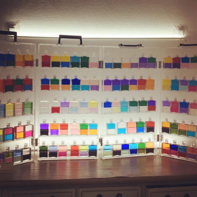 イベント名：オーラソーマ奈実子のカラーリーディングとエサレン江美子のマッサージ