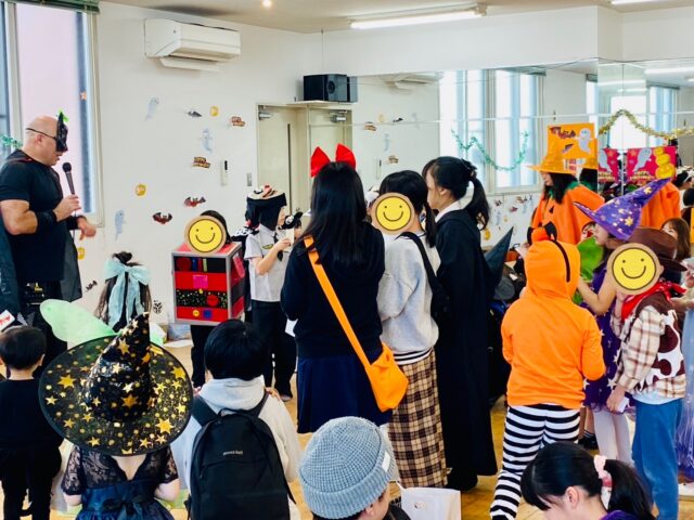 イベント名：ネイティブの先生と英語で遊ぶ「ハロウィンパーティー」